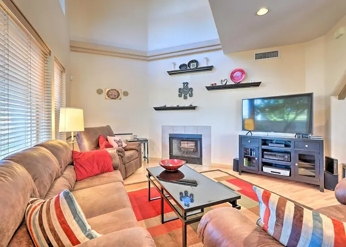 Resort-style Gem W/ Pool Access: 10 Mi To Dtwn Phx