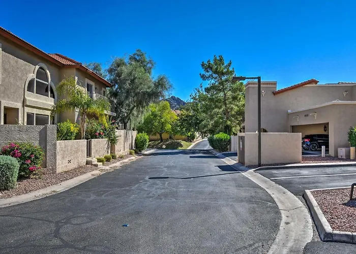 Holiday home Resort-style Gem W/ Pool Access: 10 Mi To Dtwn Phx *