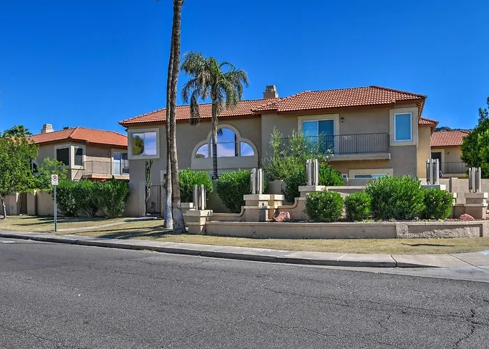 Resort-style Gem W/ Pool Access: 10 Mi To Dtwn Phx Holiday home *