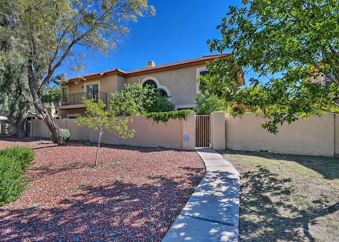 Holiday home Resort-style Gem W/ Pool Access: 10 Mi To Dtwn Phx Phoenix