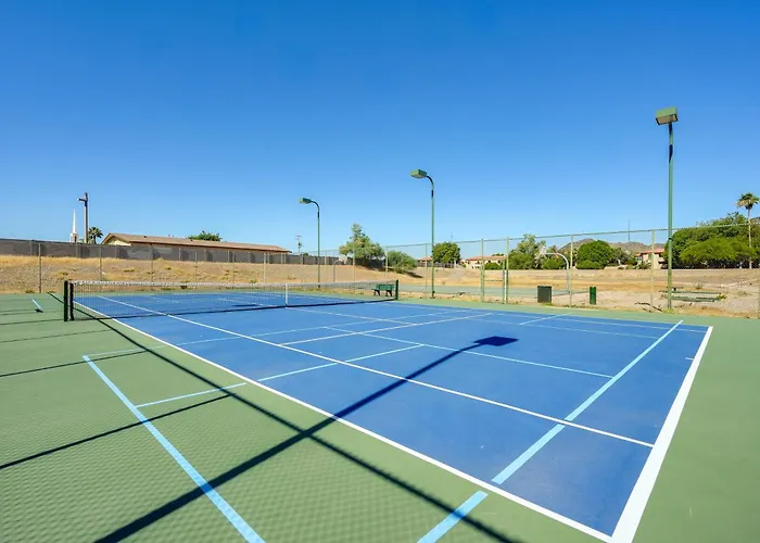 Resort-style Gem W/ Pool Access: 10 Mi To Dtwn Phx *